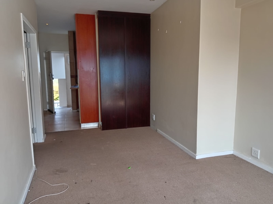 1 Bedroom Property for Sale in Beacon Bay Eastern Cape